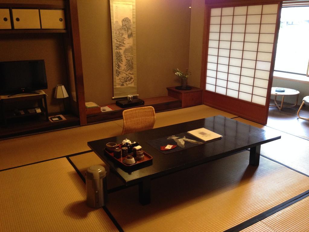 Hotel Yoyokaku à Karatsu Chambre photo