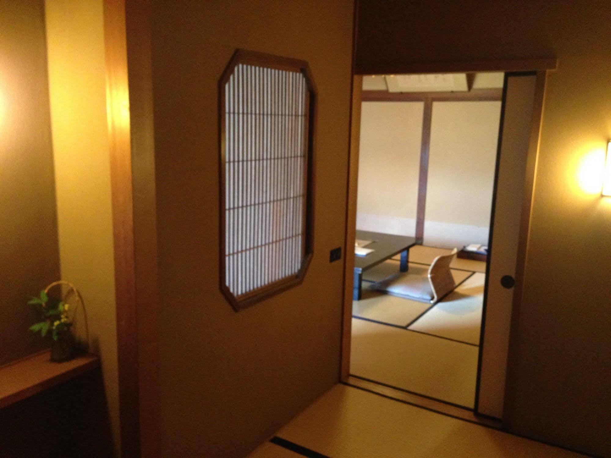 Hotel Yoyokaku à Karatsu Extérieur photo
